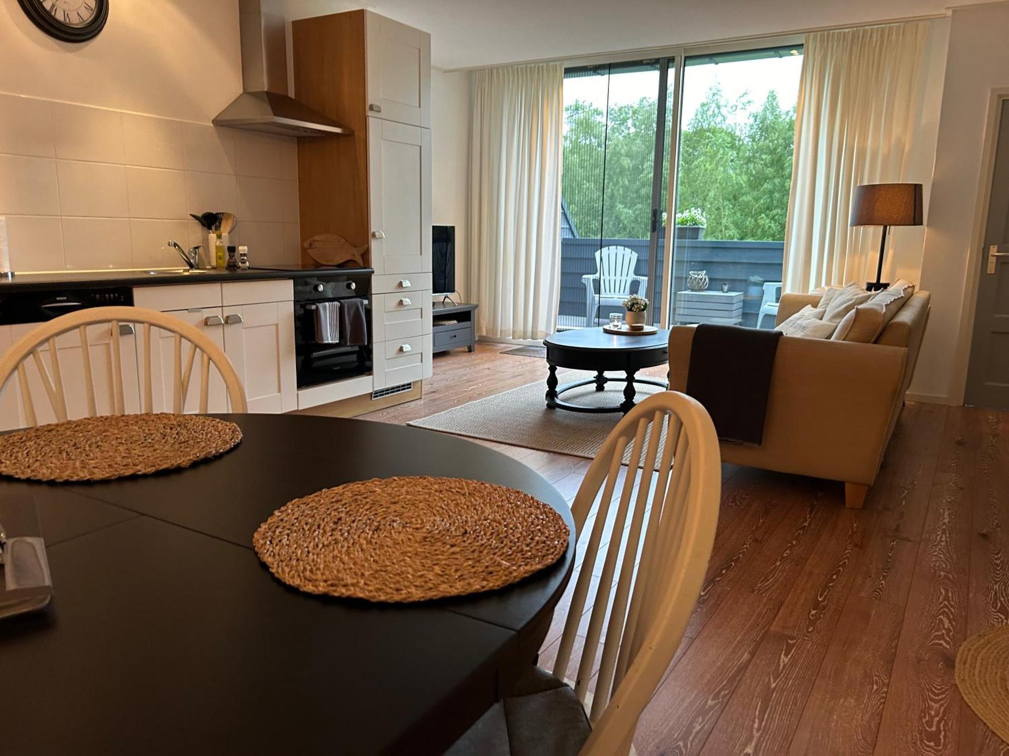T'Hus Bed & Breakfast Katlijk Luaran gambar
